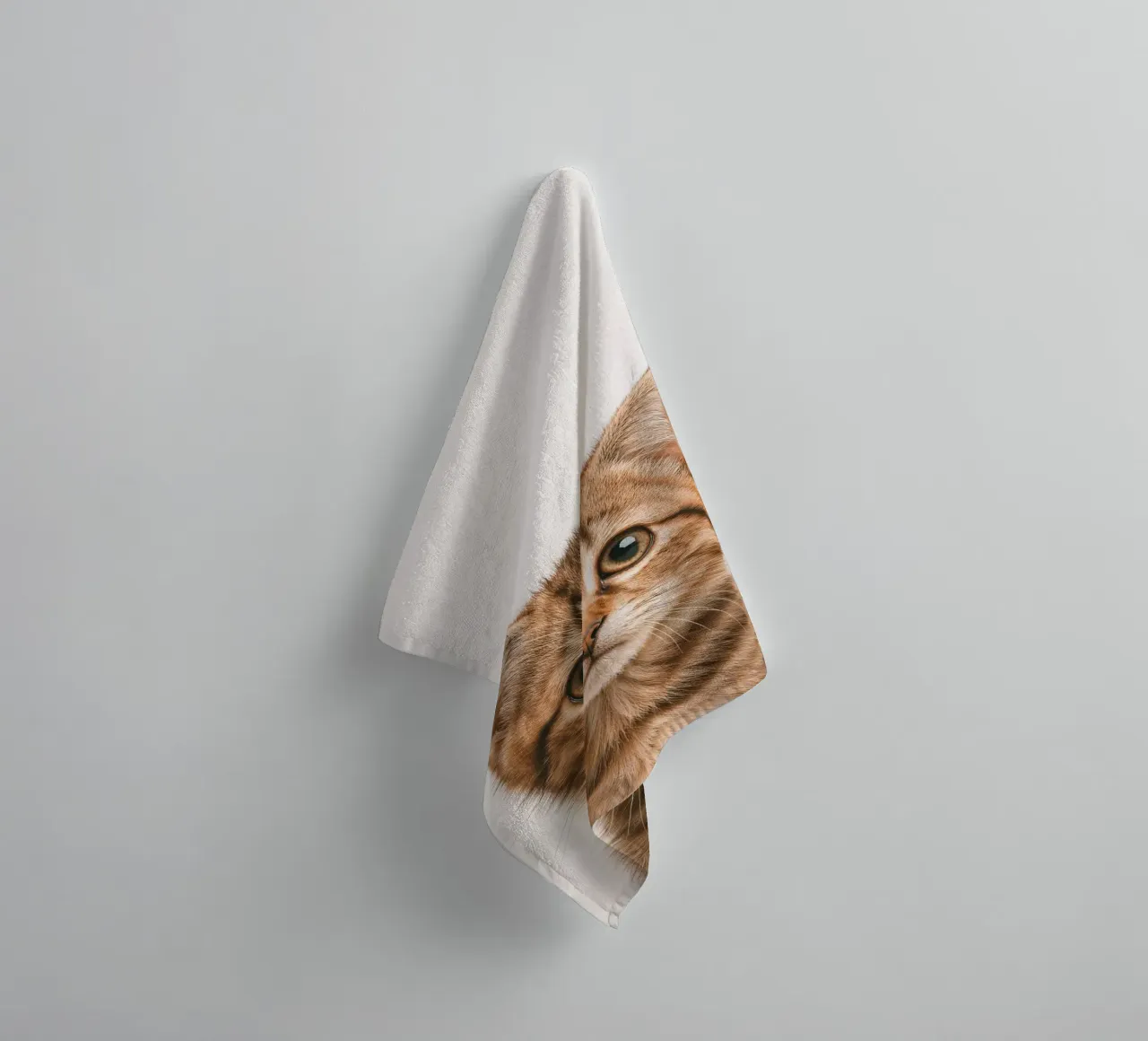 Studio Critter No. 10 - Little Feline Face asciugamano da bagno da KidzStudio