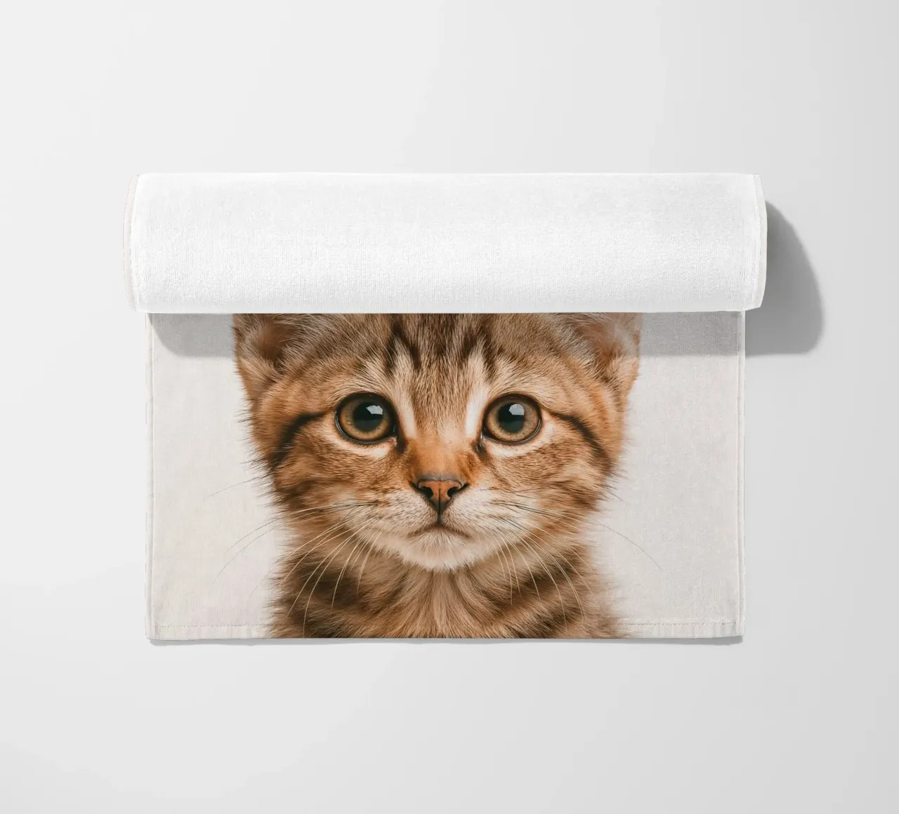 Studio Critter No. 10 - Little Feline Face telo mare da KidzStudio