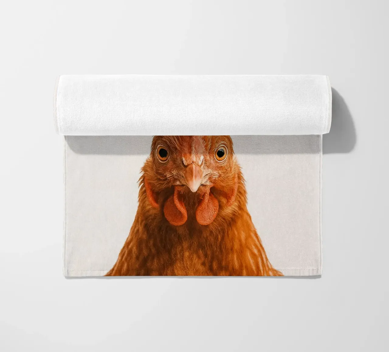 Studio Critter No. 12 - Cluck & Stare telo mare da KidzStudio