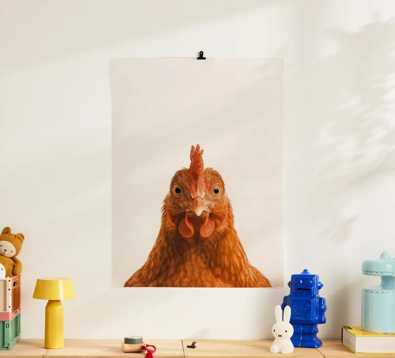 Studio Critter No. 12 - Cluck & Stare poster da KidzStudio