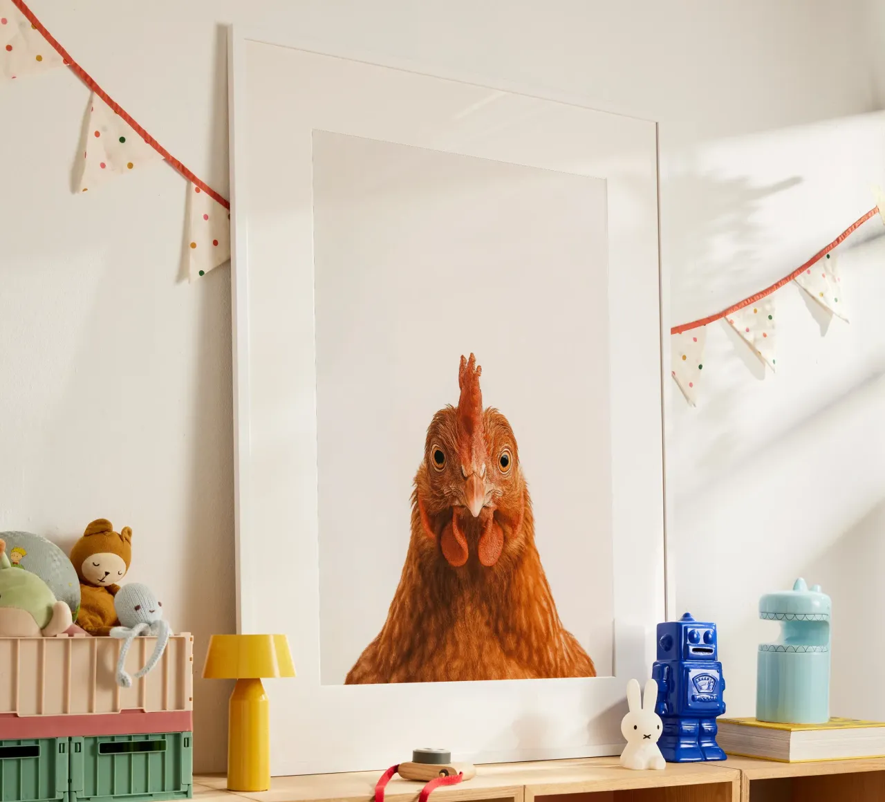 Studio Critter No. 12 - Cluck & Stare poster da KidzStudio