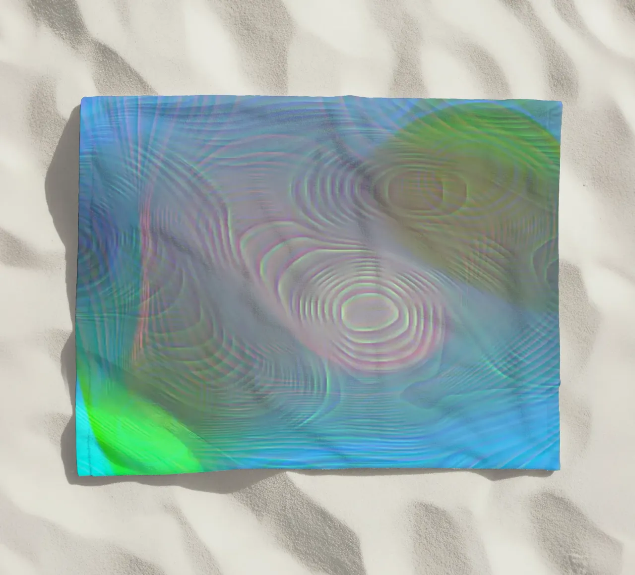 Abstract in zeekleuren, mat oppervlak in lijnstructuur strandhanddoek van Gürsel Yesil Digital Art