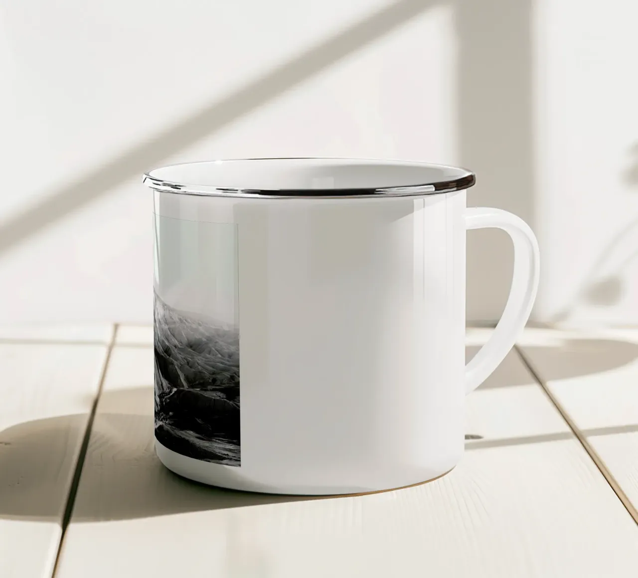 Nahal Zin tazza in smalto da Tal Paz-Fridman