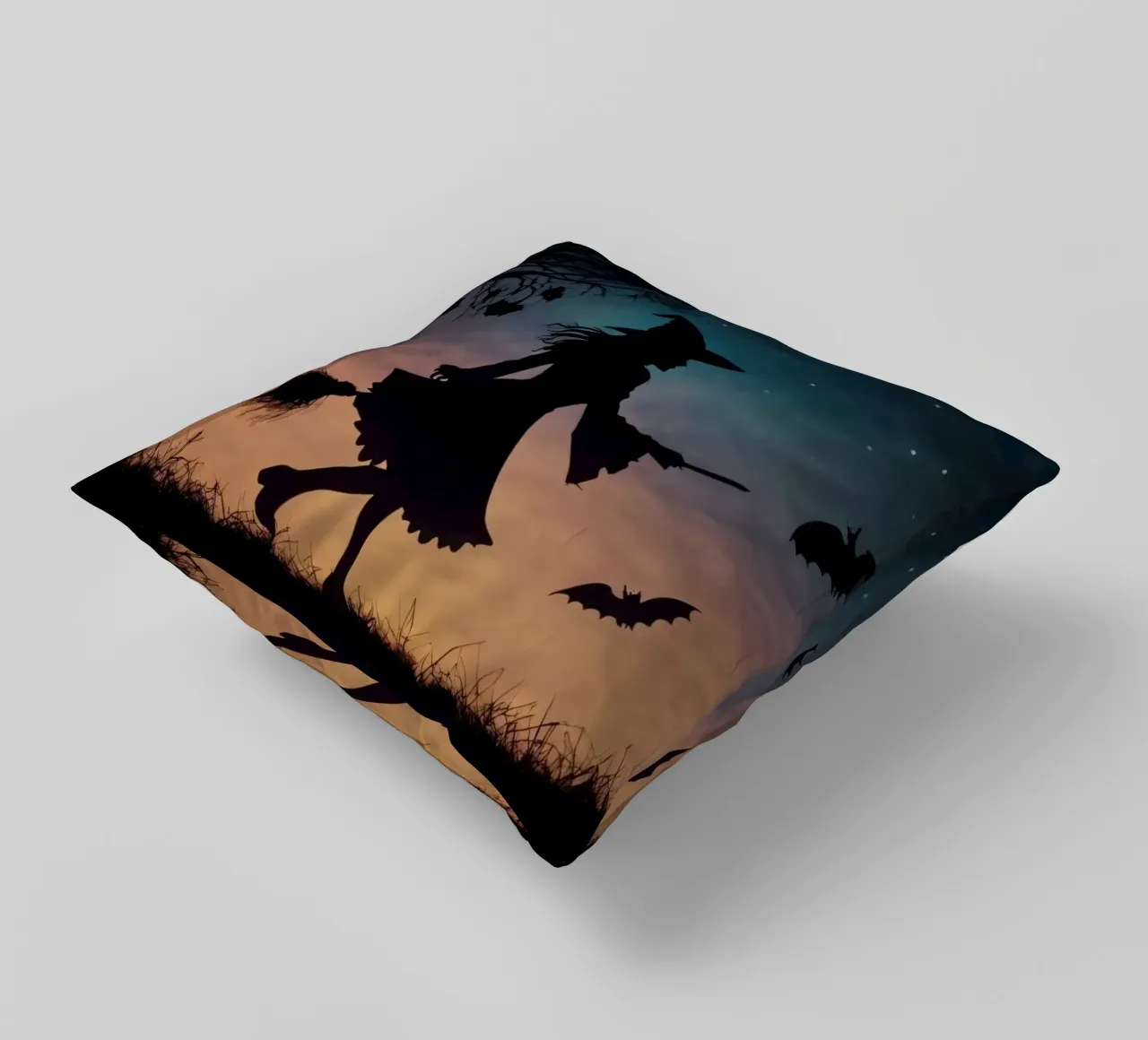 Una strega in controluce che vola su un manico di scopa in un pipistrello crepuscolare cuscino da DesignDoodle