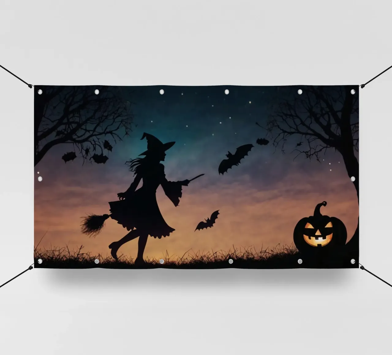 Silhouette d'une sorcière volant sur un balai dans une chauve-souris crépusculaire. bâche pvc de DesignDoodle