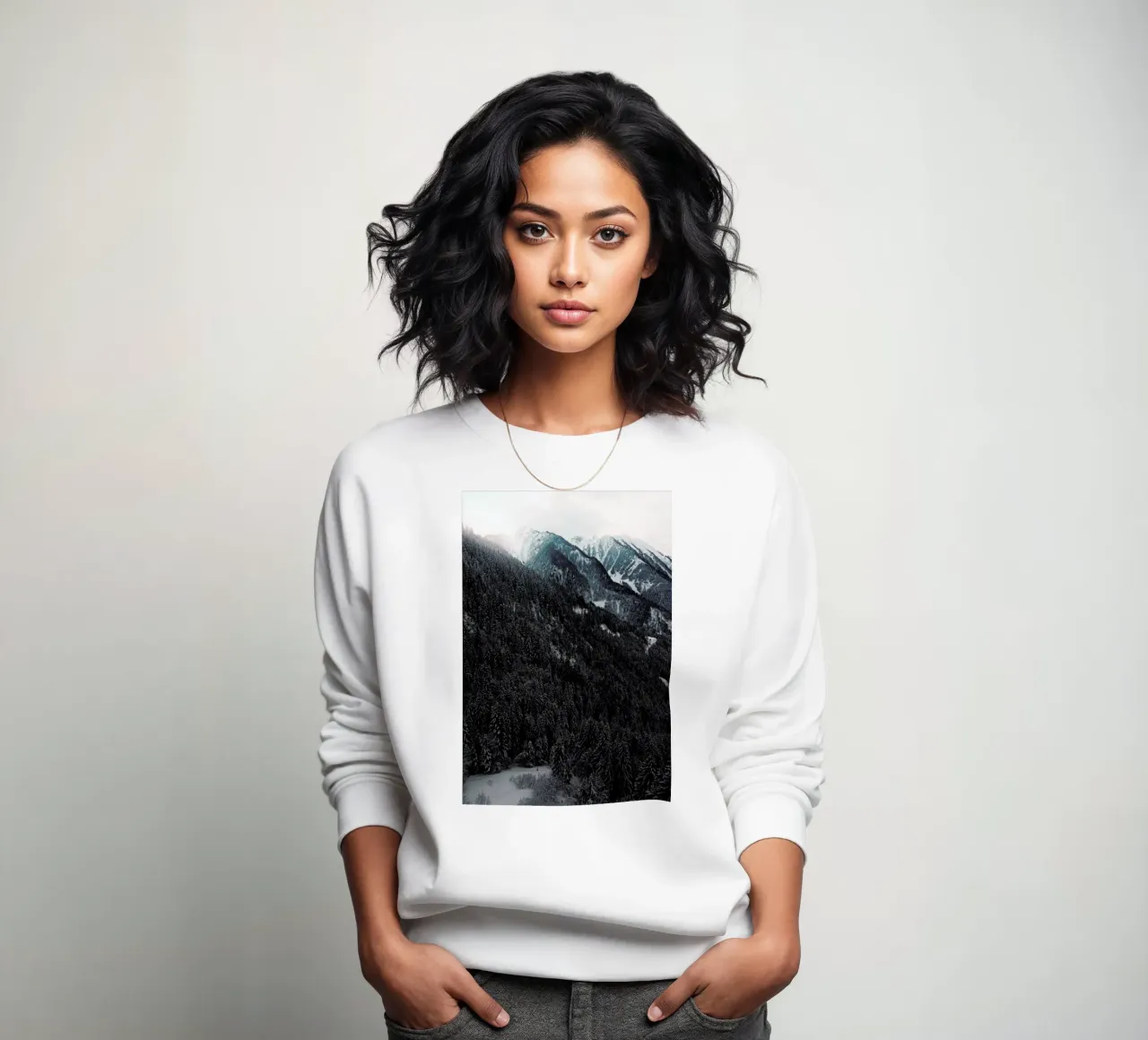 Snowy Peaks in the Alps felpa da Sebastian Hilgetag