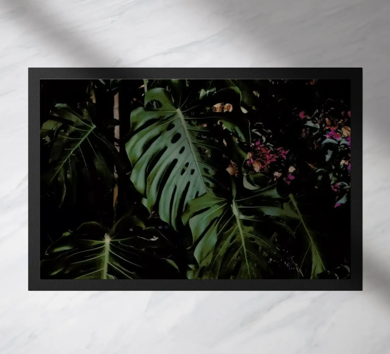 It's A Monstera Fußmatte von Flora & Fauna