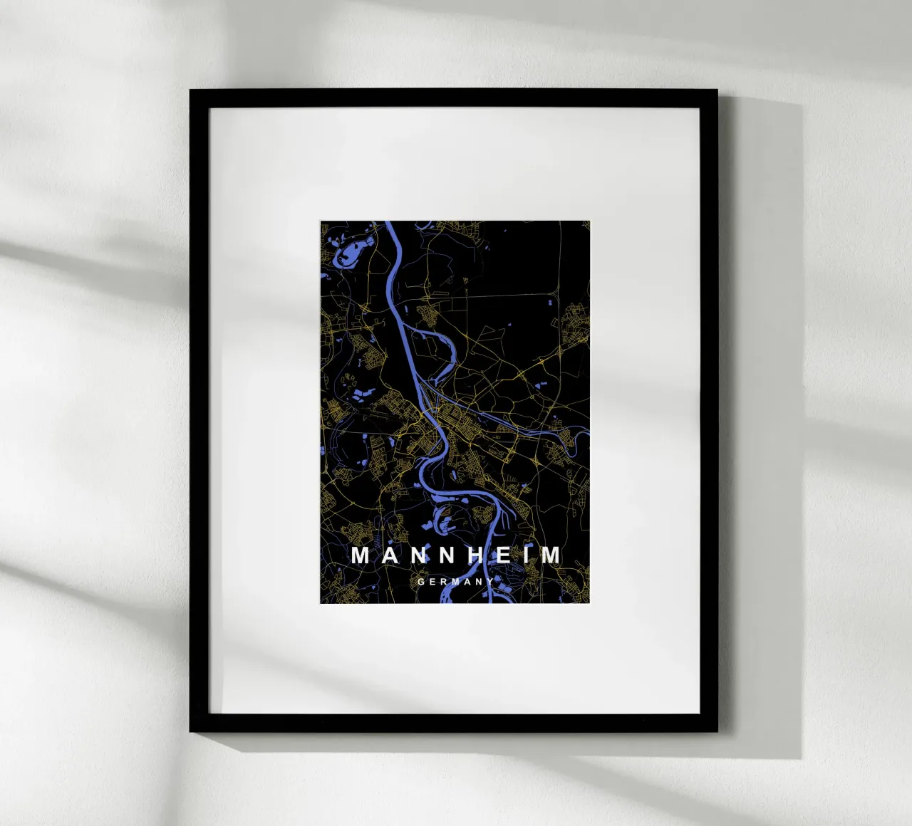 Mannheim Germania - Mappa della città in nero e oro poster da Cartographers Library