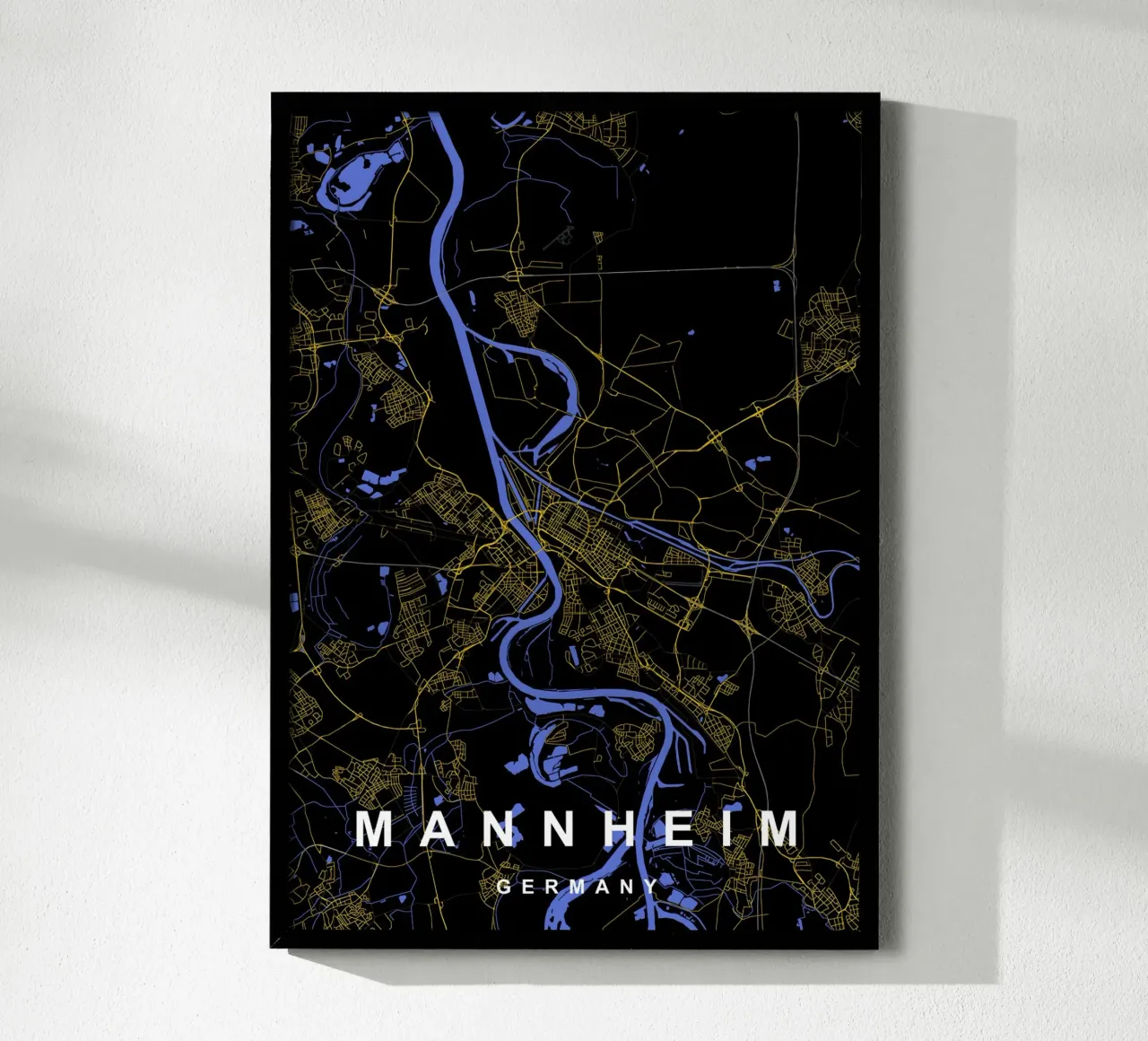 Mannheim Germania - Mappa della città in nero e oro poster da Cartographers Library