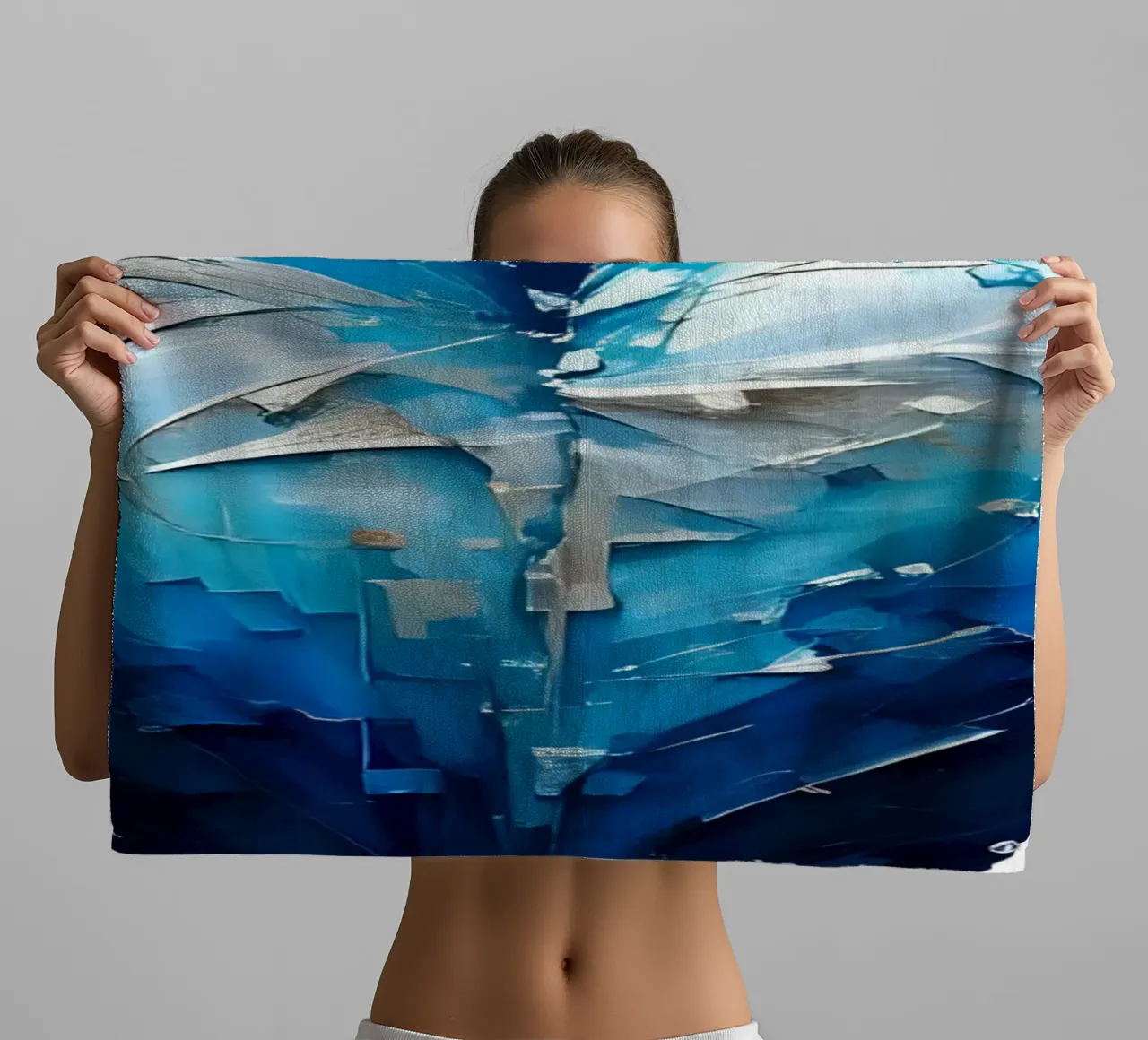 cuore_blu_argento_1a asciugamano da bagno da Pink- und LoveArt by LK