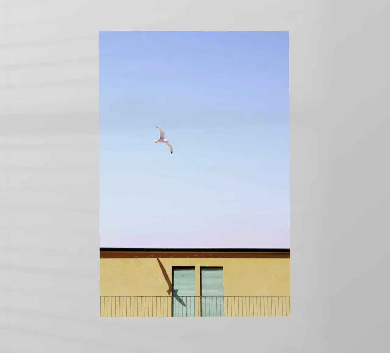 Checking In pellicola backlit da Rupert Höller