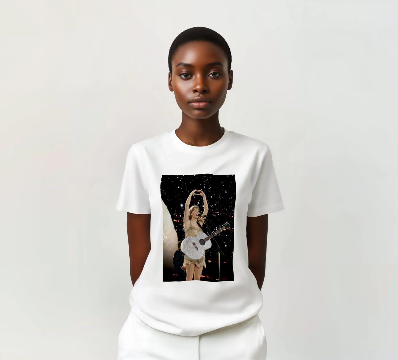 Taylor Swift perform t-shirt da avissta
