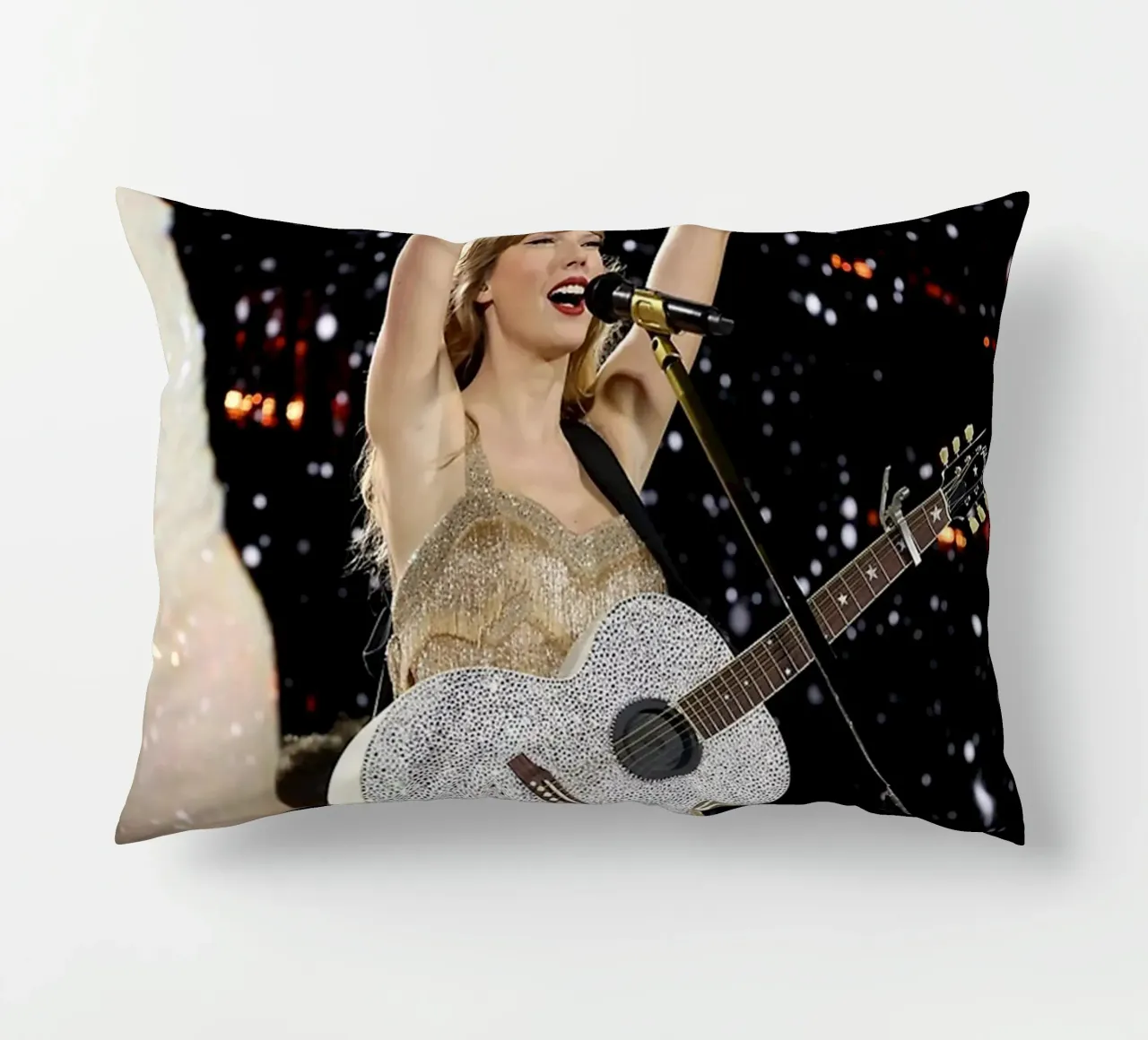 Taylor Swift perform cojín de avissta