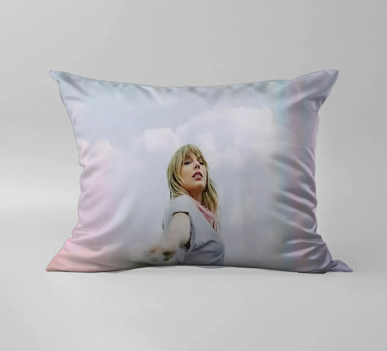 Taylor Swift on rainbow frame cuscino da avissta
