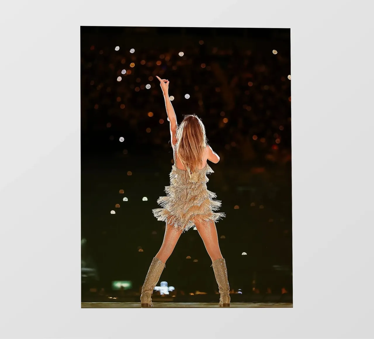 From Back Taylor Swift lonas publicitarias de avissta