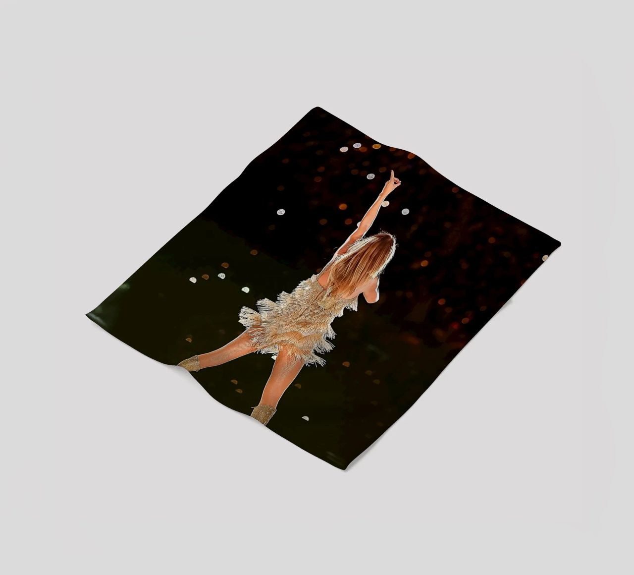 From Back Taylor Swift coperta in pile da avissta