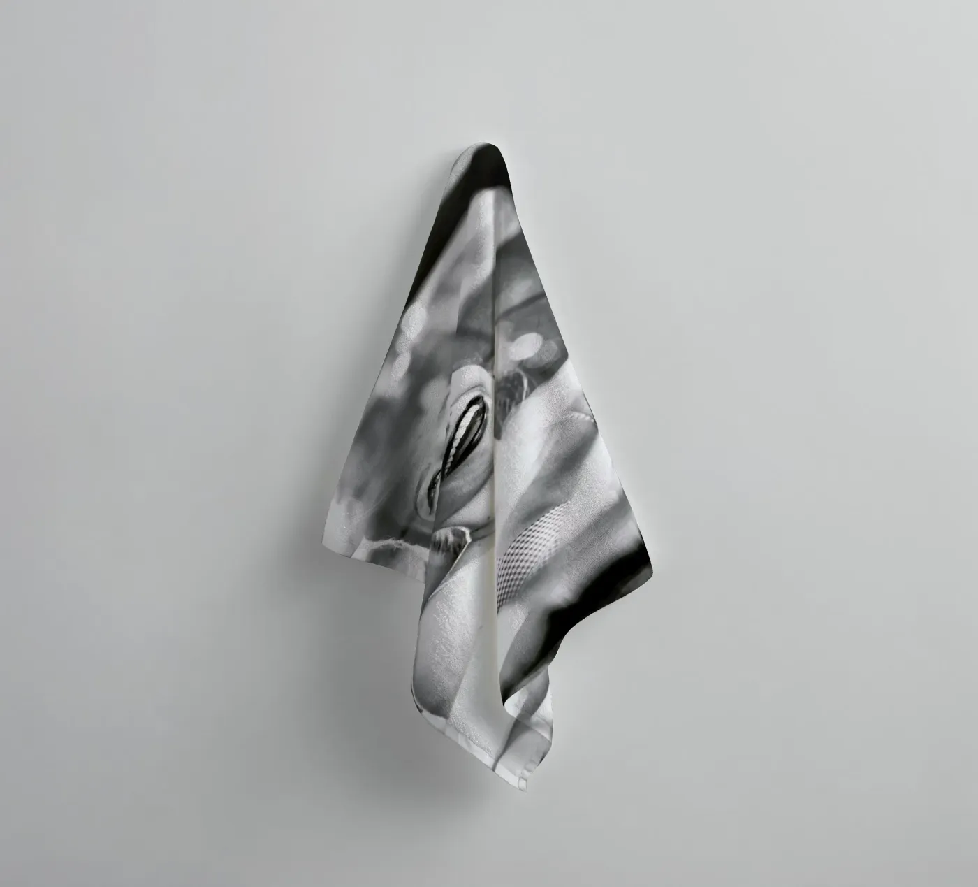 Cruising towel by Runway Collective