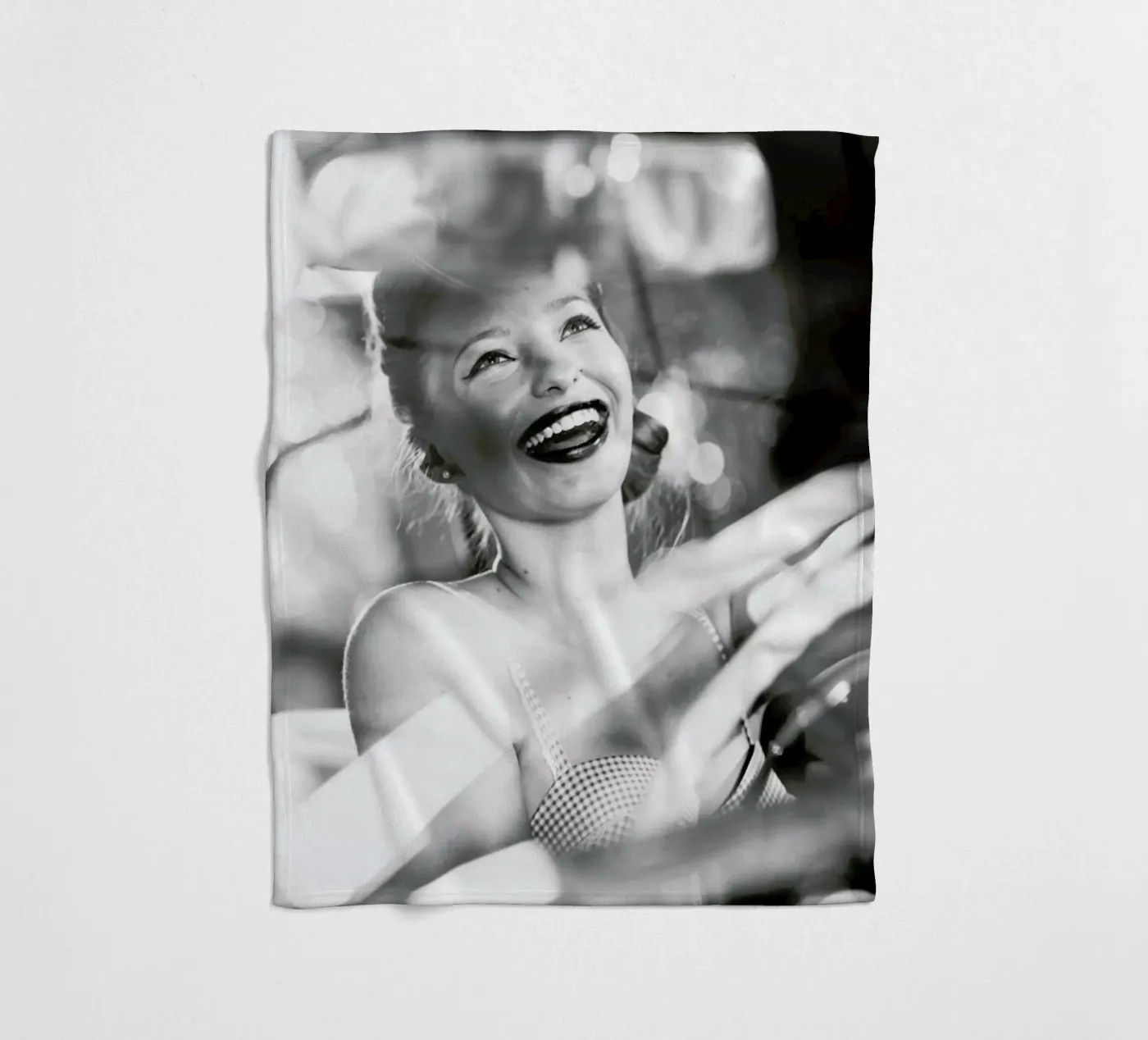 Cruising Fleecedecke von Runway Collective