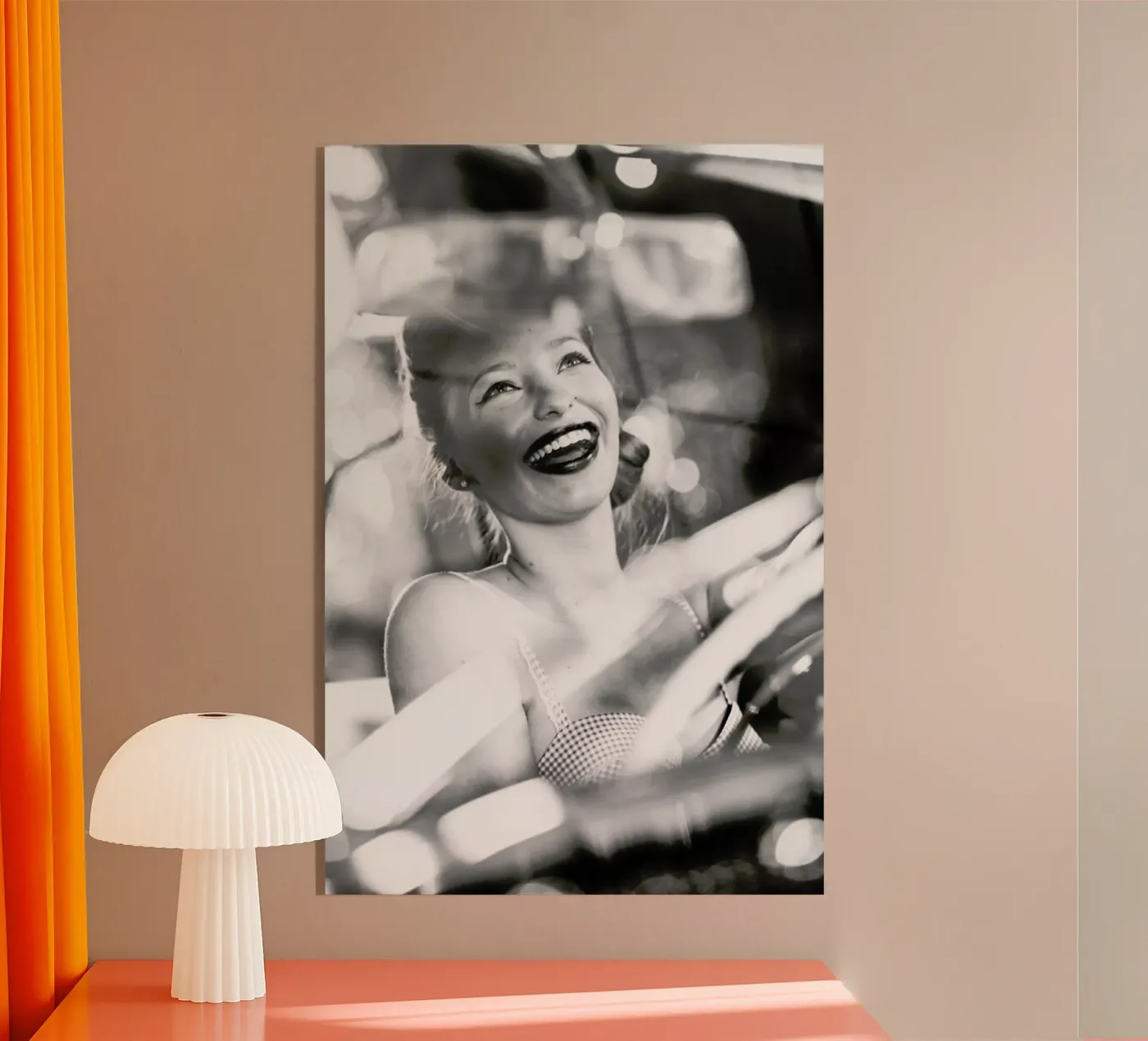 Cruising plexiglass da Runway Collective