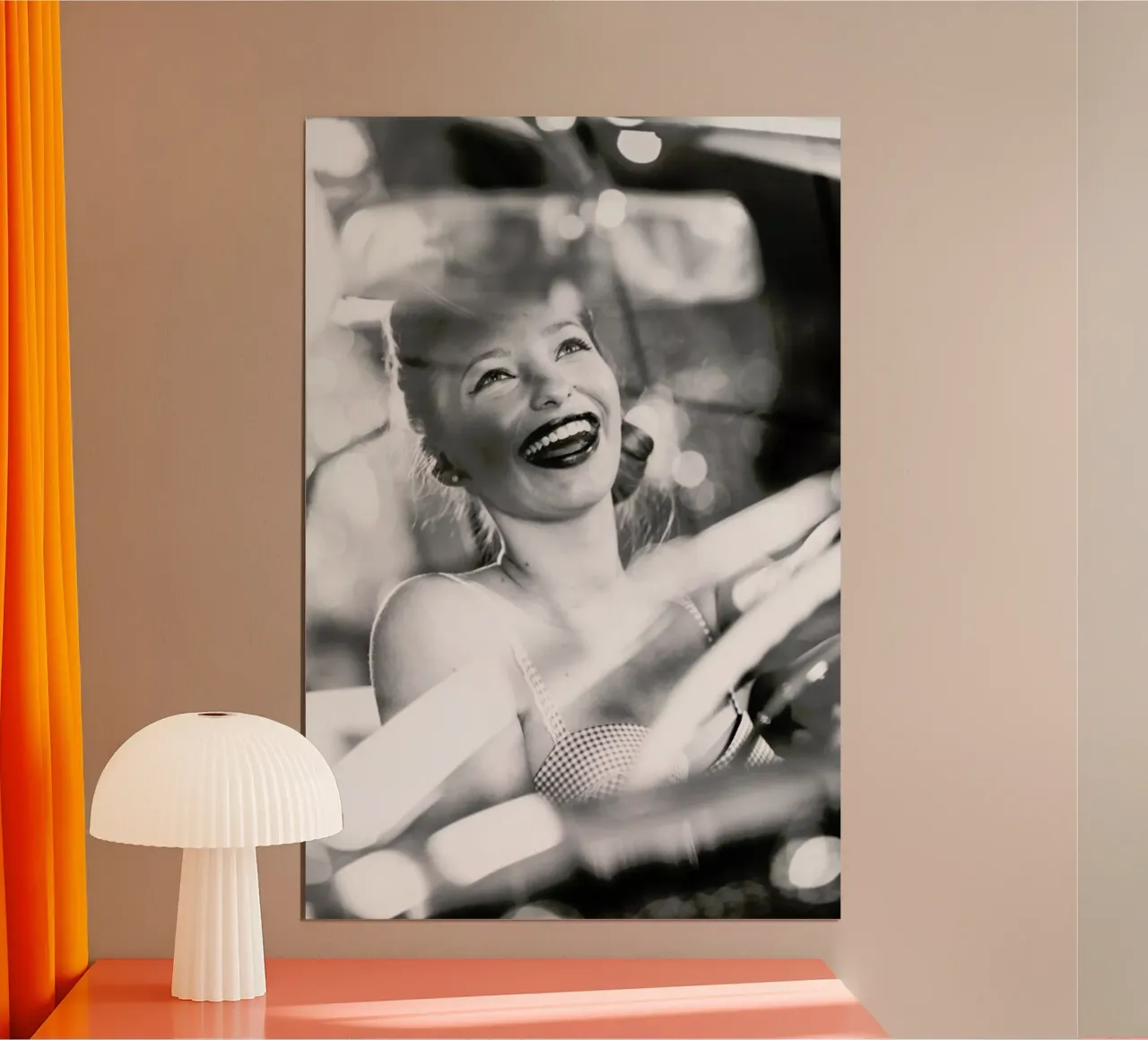 Cruising poster con telaio in plastica da Runway Collective