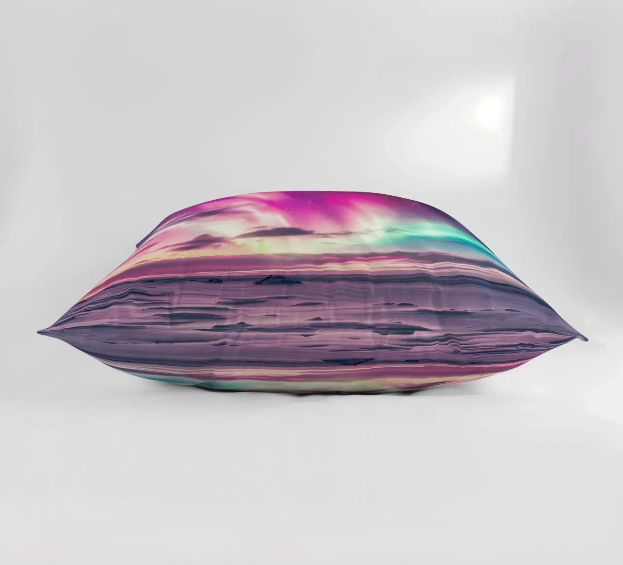 L'Aurora Boreale colorata cuscino da Matthew Katz