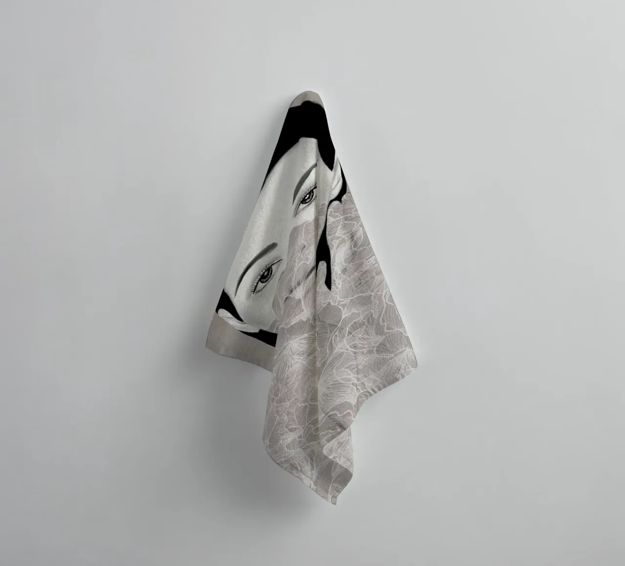 Vittoria II towel by Ramona Russu