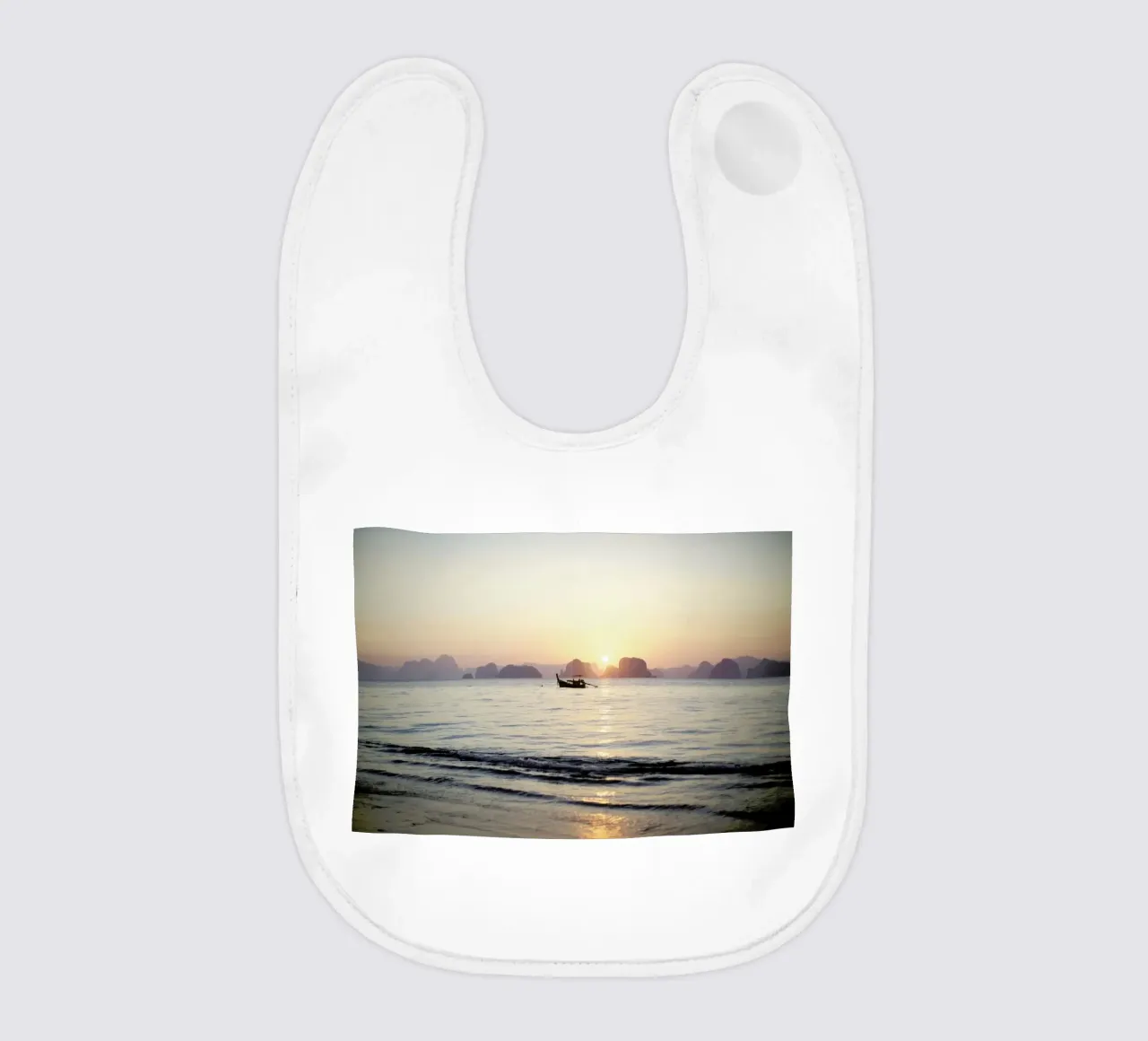 Ko Yao Noi Sunset baby bib by Marlene Sørensen