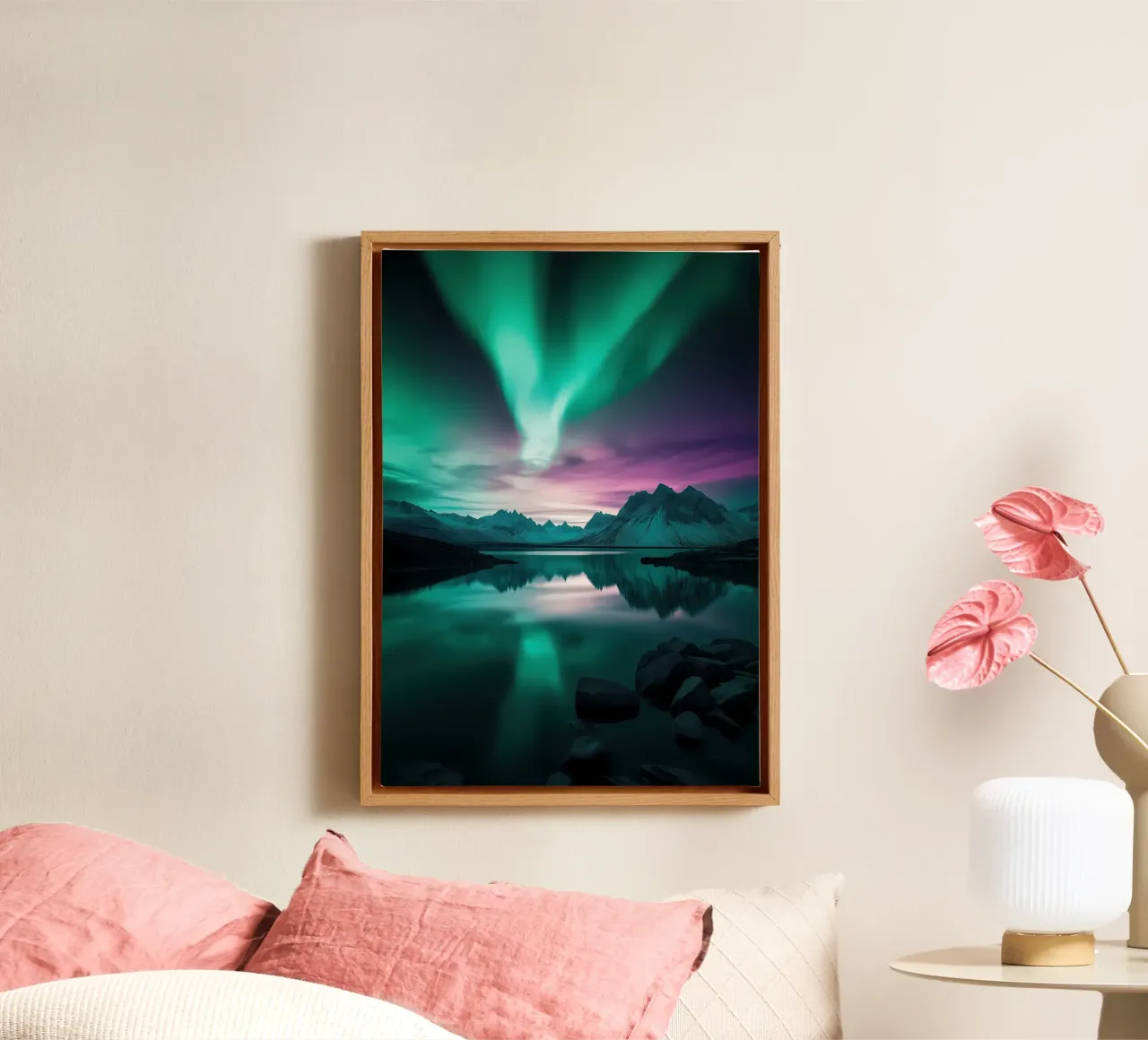 Aurora boreale sulle montagne tela con Cornice a cassetta da Matthew Katz