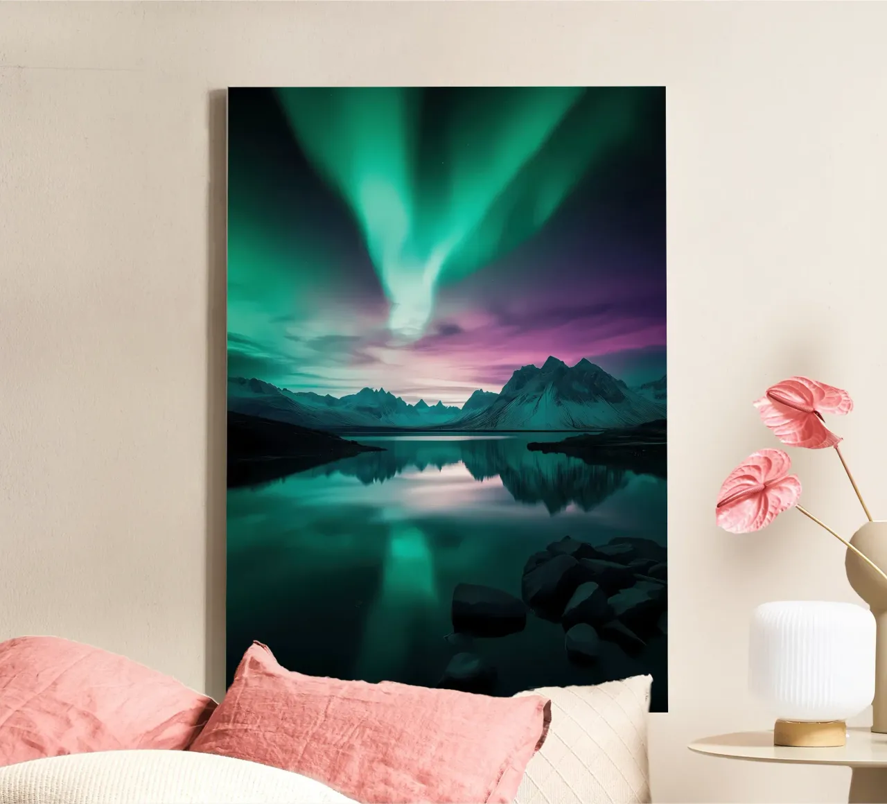 Aurora boreale sulle montagne tela con Cornice a cassetta da Matthew Katz