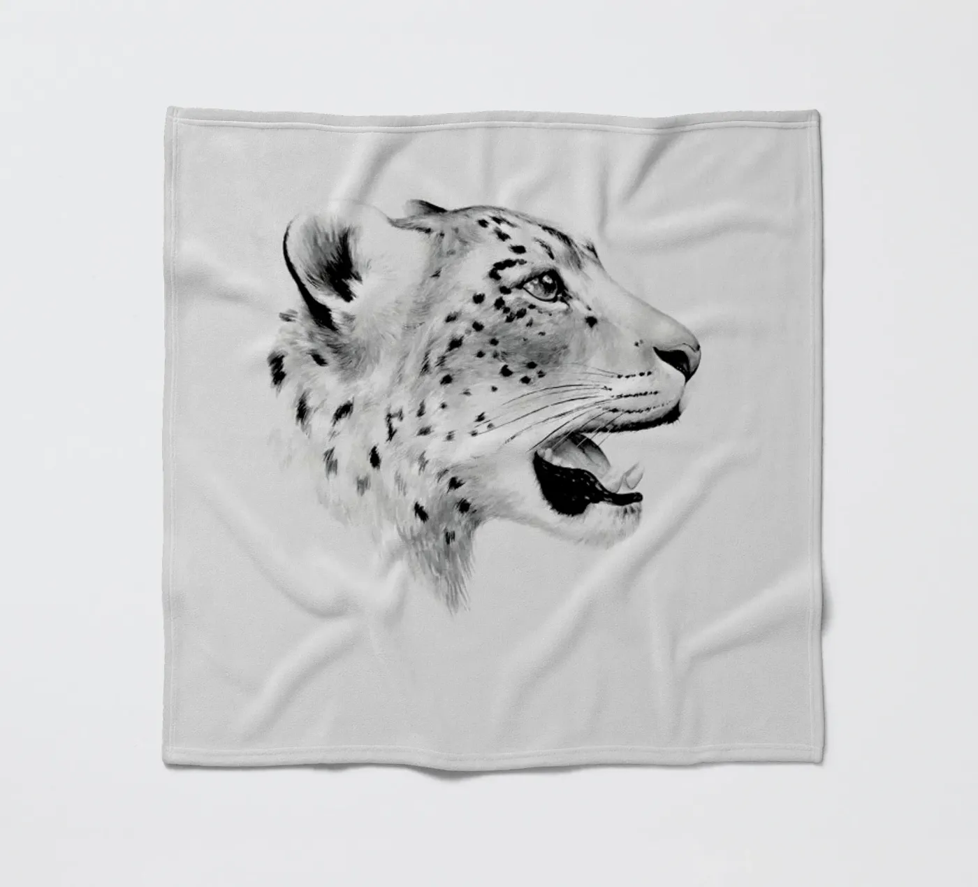 Snow Leopard Fleecedecke von Flora & Fauna
