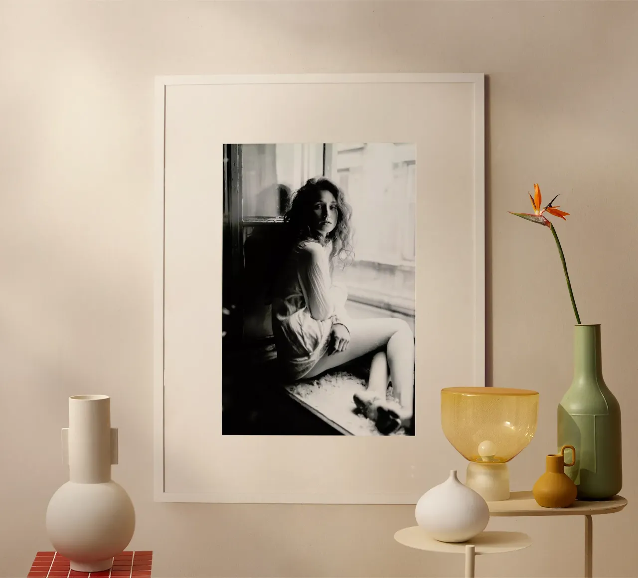 Watching from the Window carta hahnemühle da Runway Collective