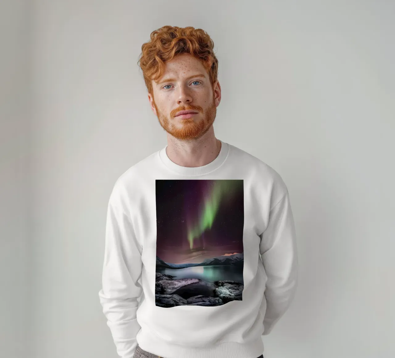 Aurora e il lago felpa da Matthew Katz