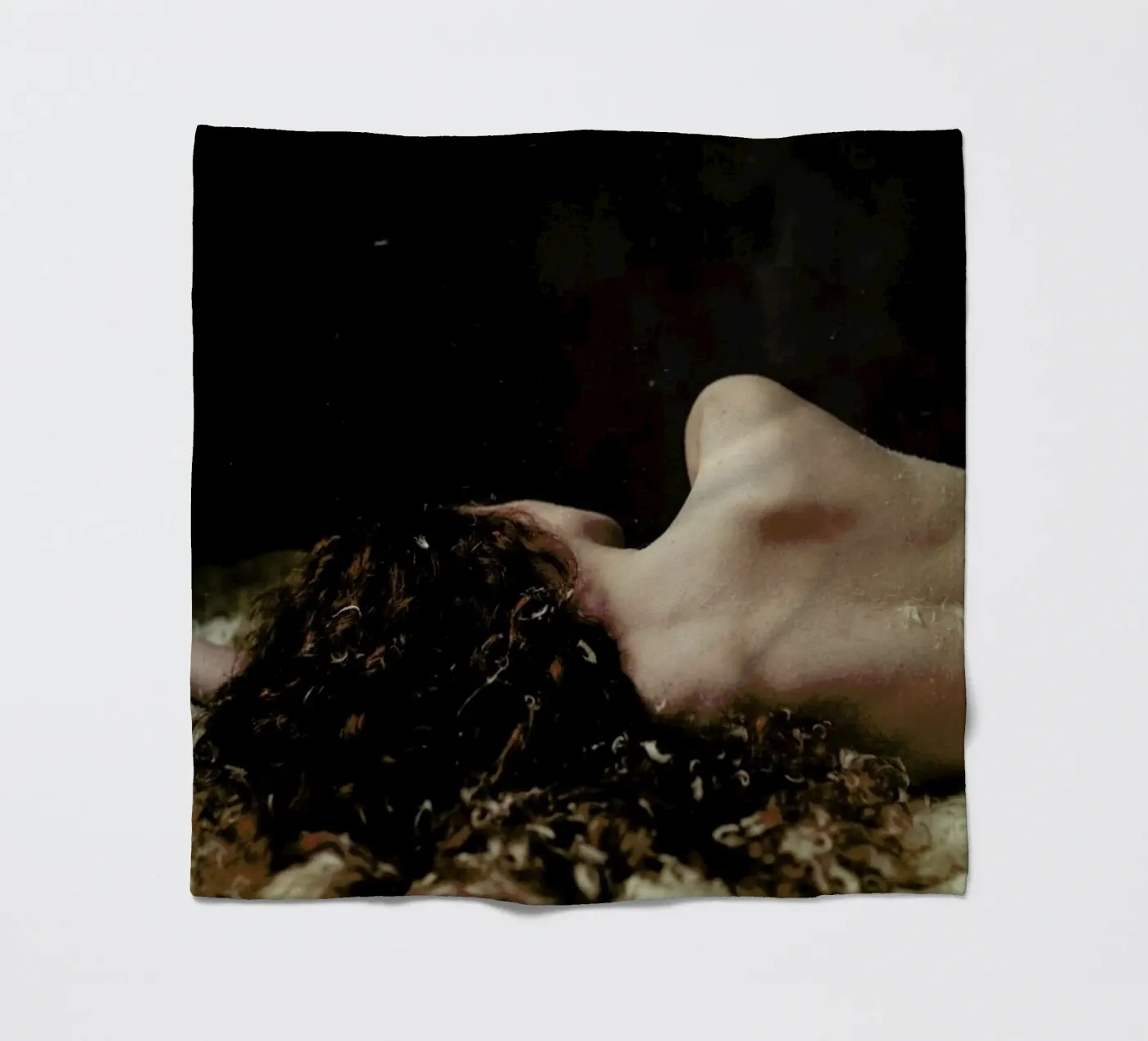 Curls Fleecedecke von Runway Collective