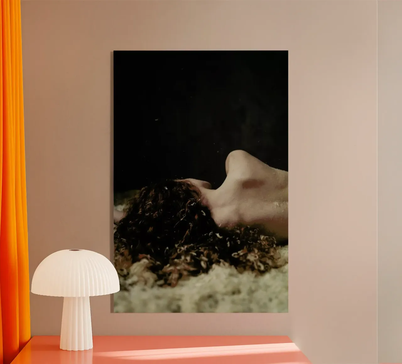 Curls plexiglass da Runway Collective