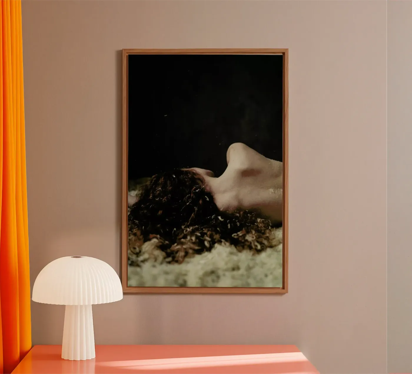 Curls forex plate by Runway Collective