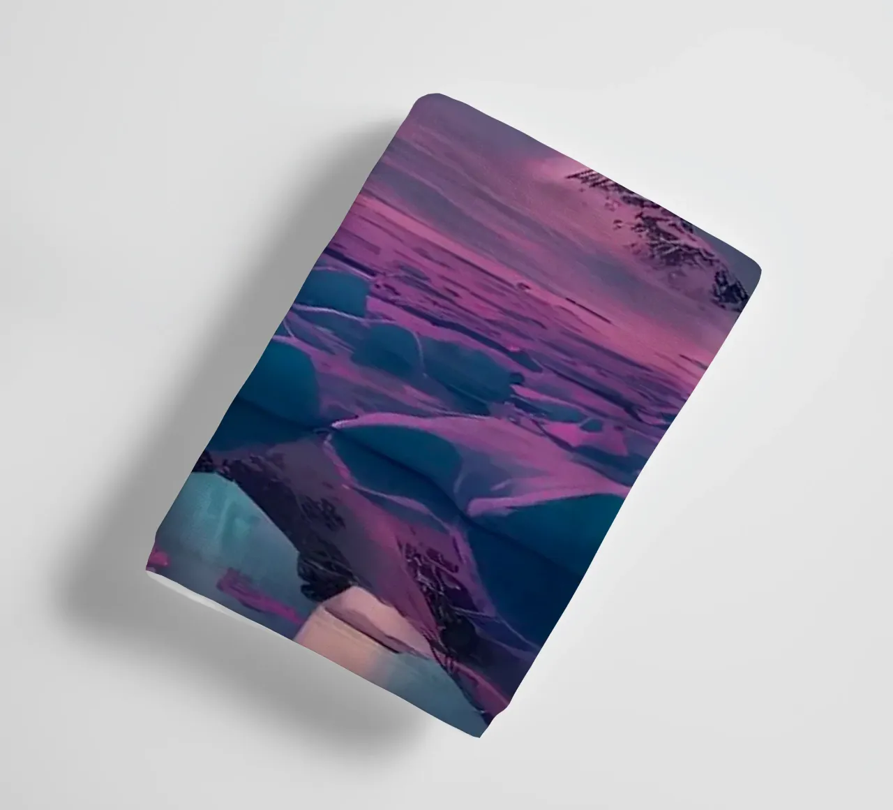 Purple Aurora Borealis asciugamano da bagno da Matthew Katz