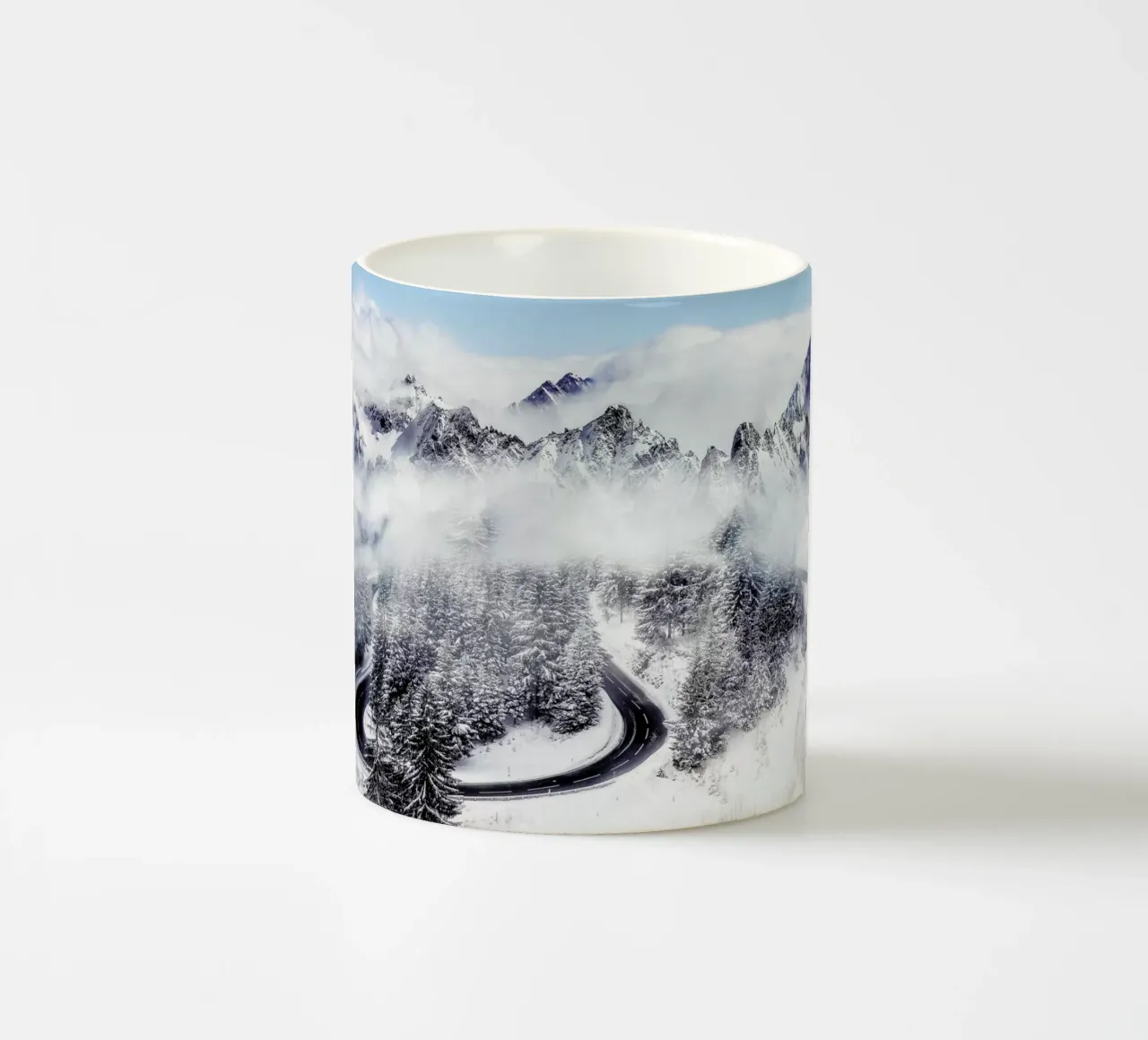 Between The Clouds @AlexanderSchitschka tazza in ceramica da EyeEm Mobile GmbH