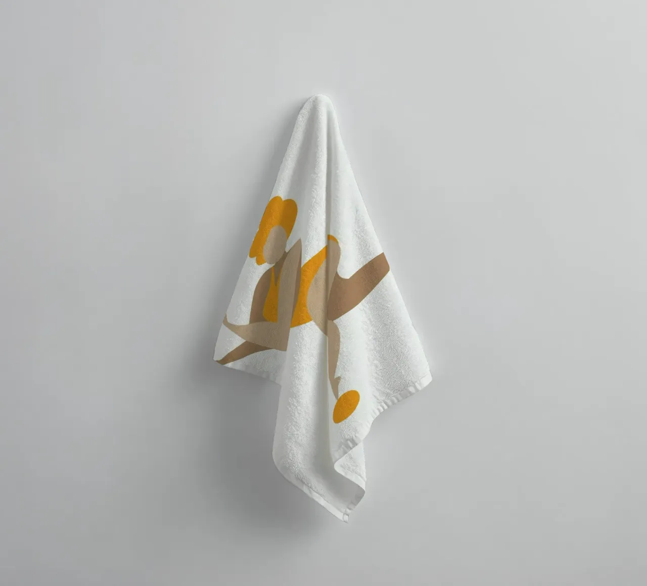 Dancing Queen Yellow badhanddoek van Kubistika