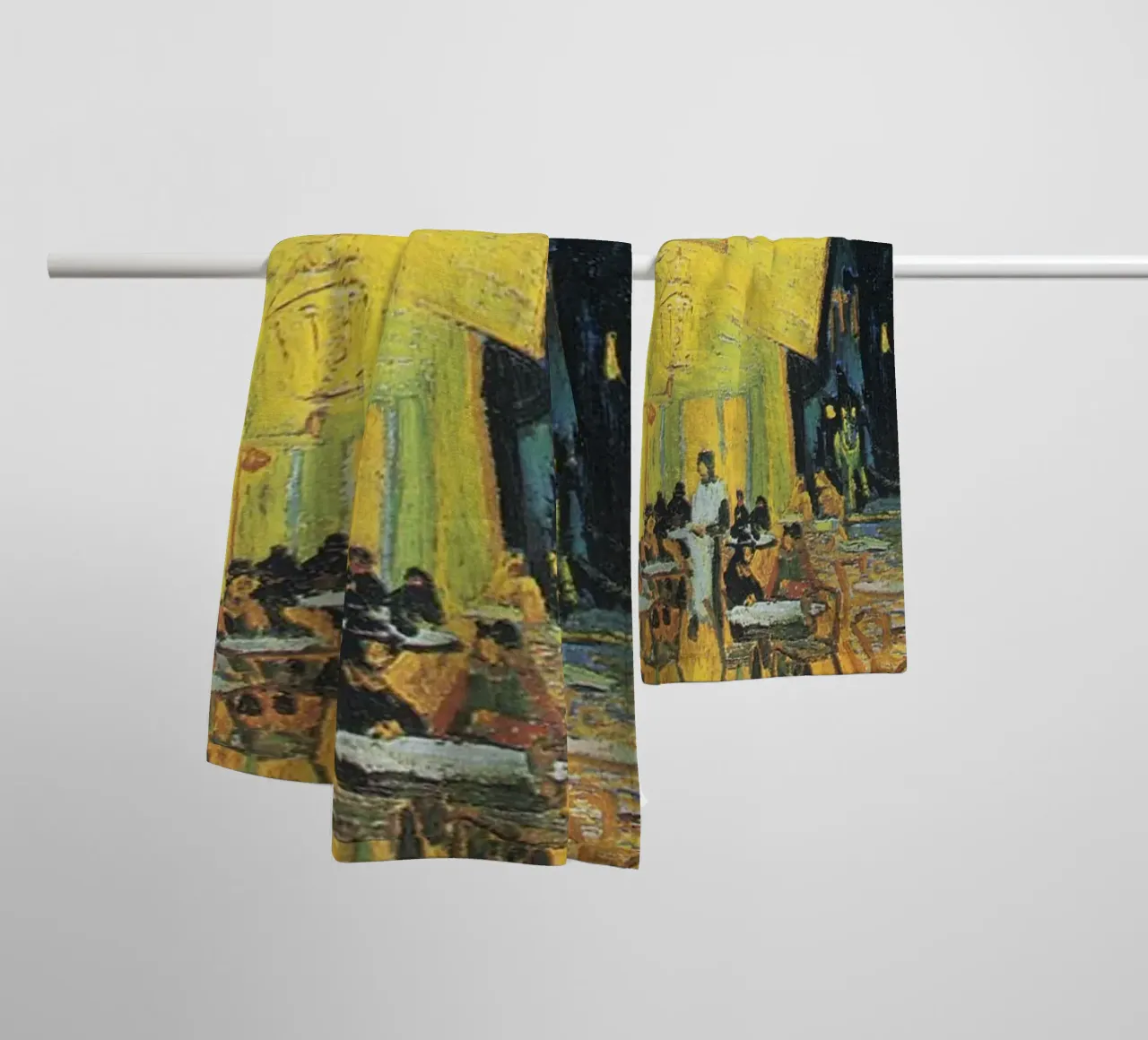 Terrazza del caffè di notte di Vincent van Gogh (1888) asciugamano da bagno da Van Gogh Prints
