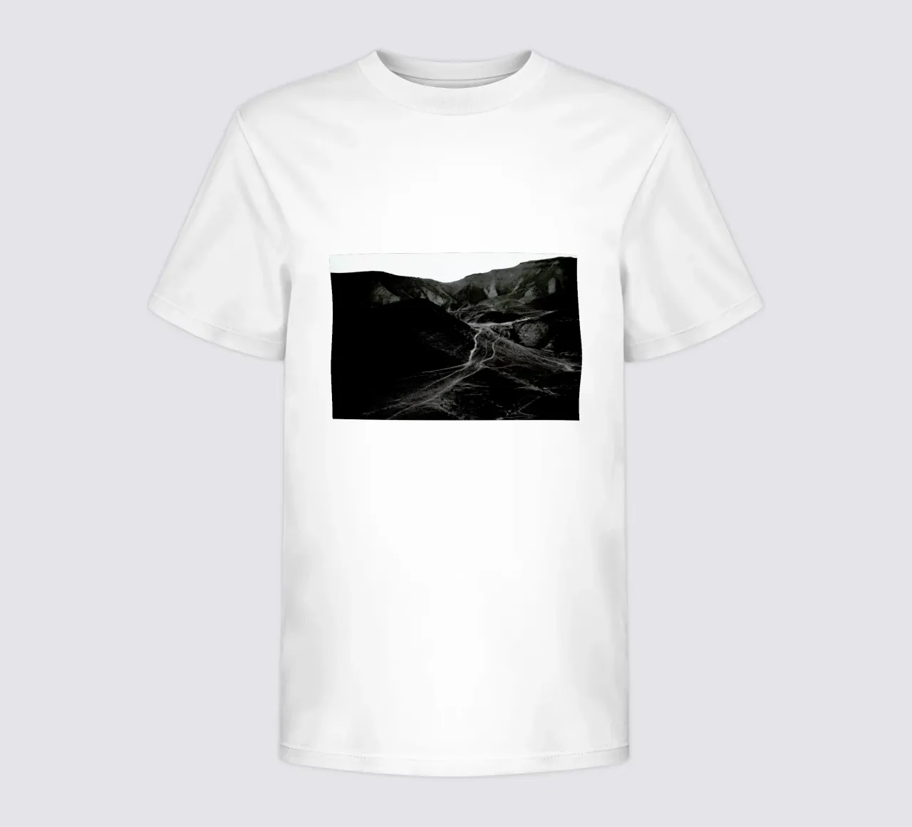 Mountains Of The Judean Desert 5 Kinder T-Shirt von Tal Paz-Fridman