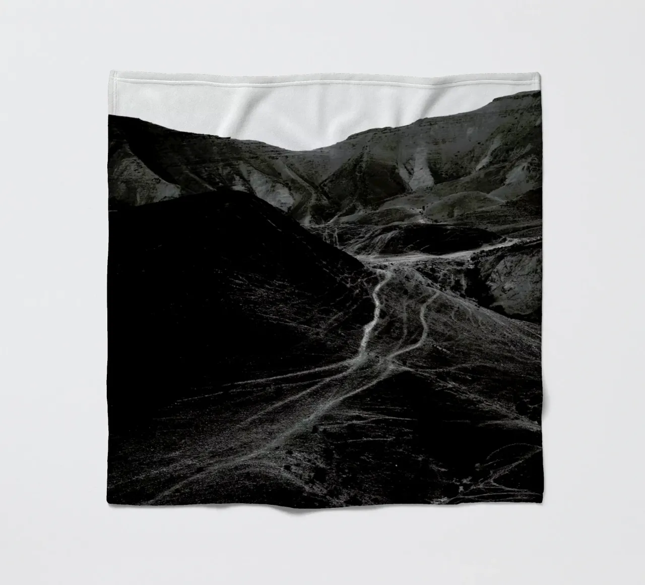 Mountains Of The Judean Desert 5 coperta in pile da Tal Paz-Fridman