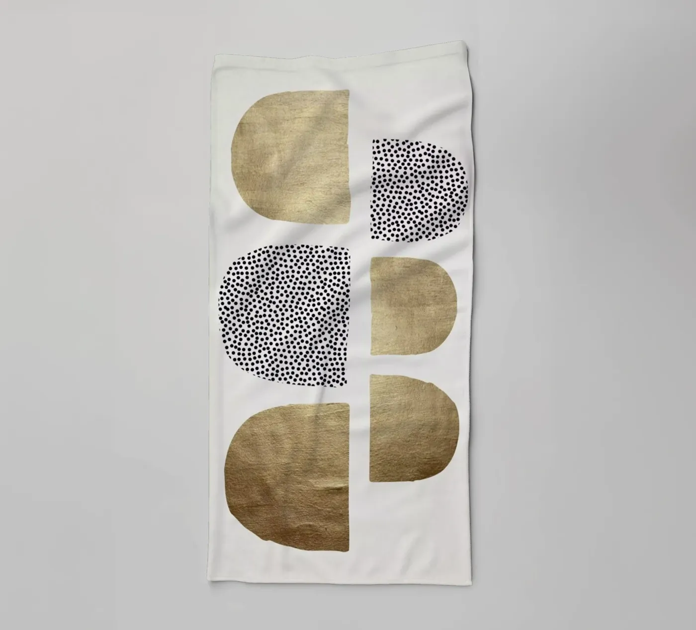 Geometric Abstracta towel by Kubistika