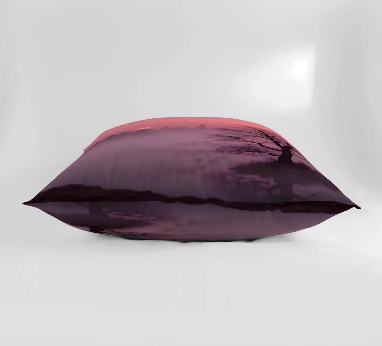 Tramonto con nebbia_3 cuscino da Pink- und LoveArt by LK