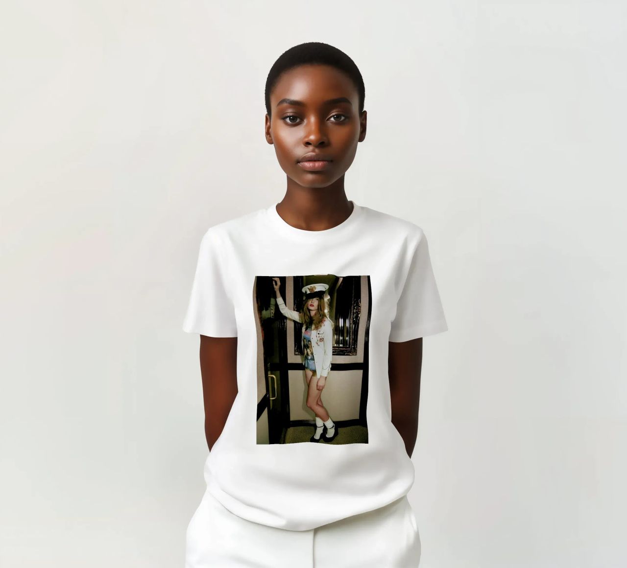 Gramercy isn't a hotel camiseta de Aysha Banos