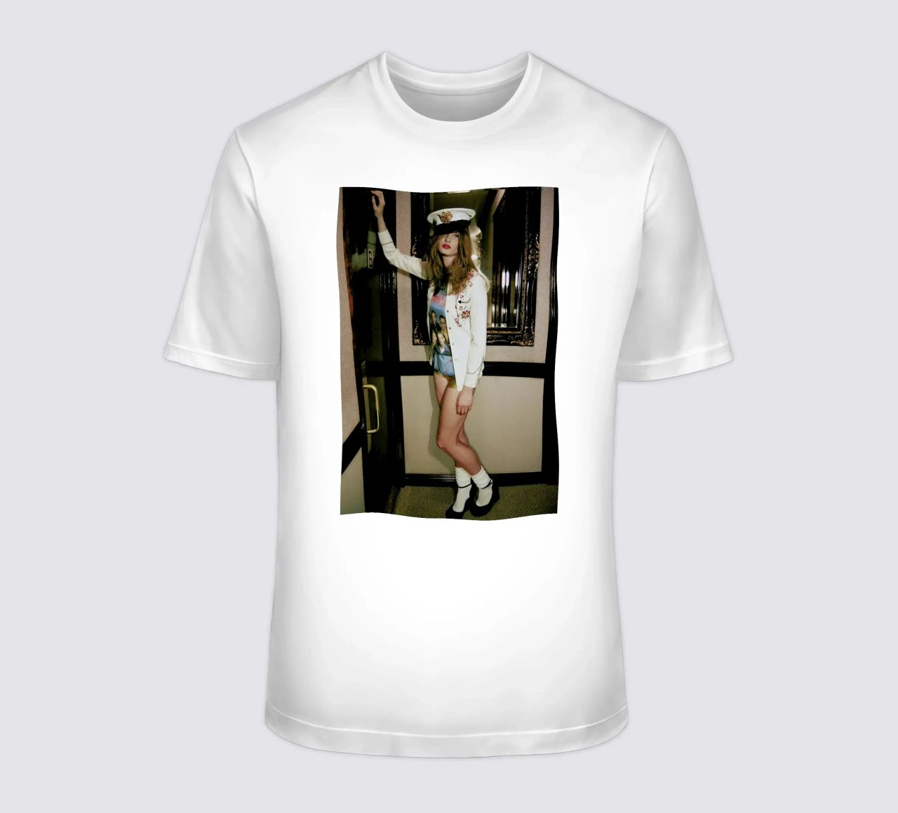 Gramercy isn't a hotel camiseta de Aysha Banos