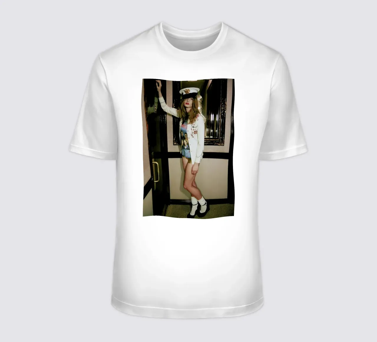 Gramercy isn't a hotel t-shirt da Aysha Banos
