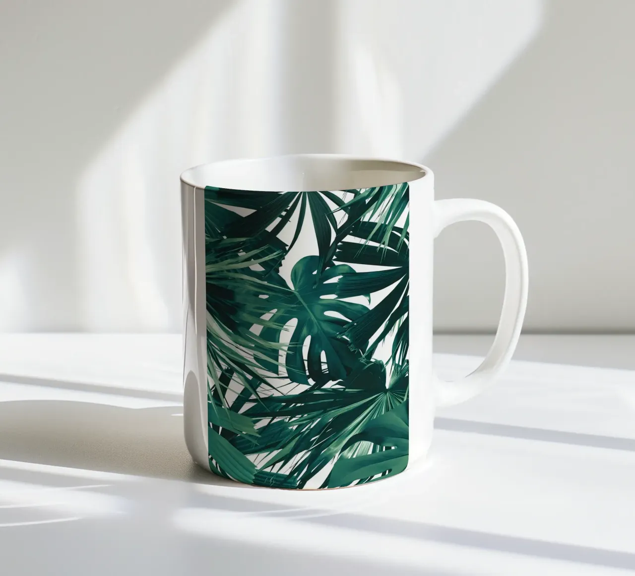 Tranquilo Jungle 1 tazza in ceramica da Nicholas Campbell