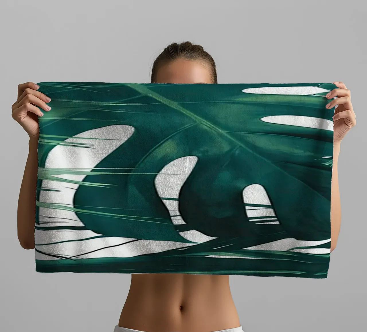 Tranquilo Jungle 1 asciugamano da bagno da Nicholas Campbell
