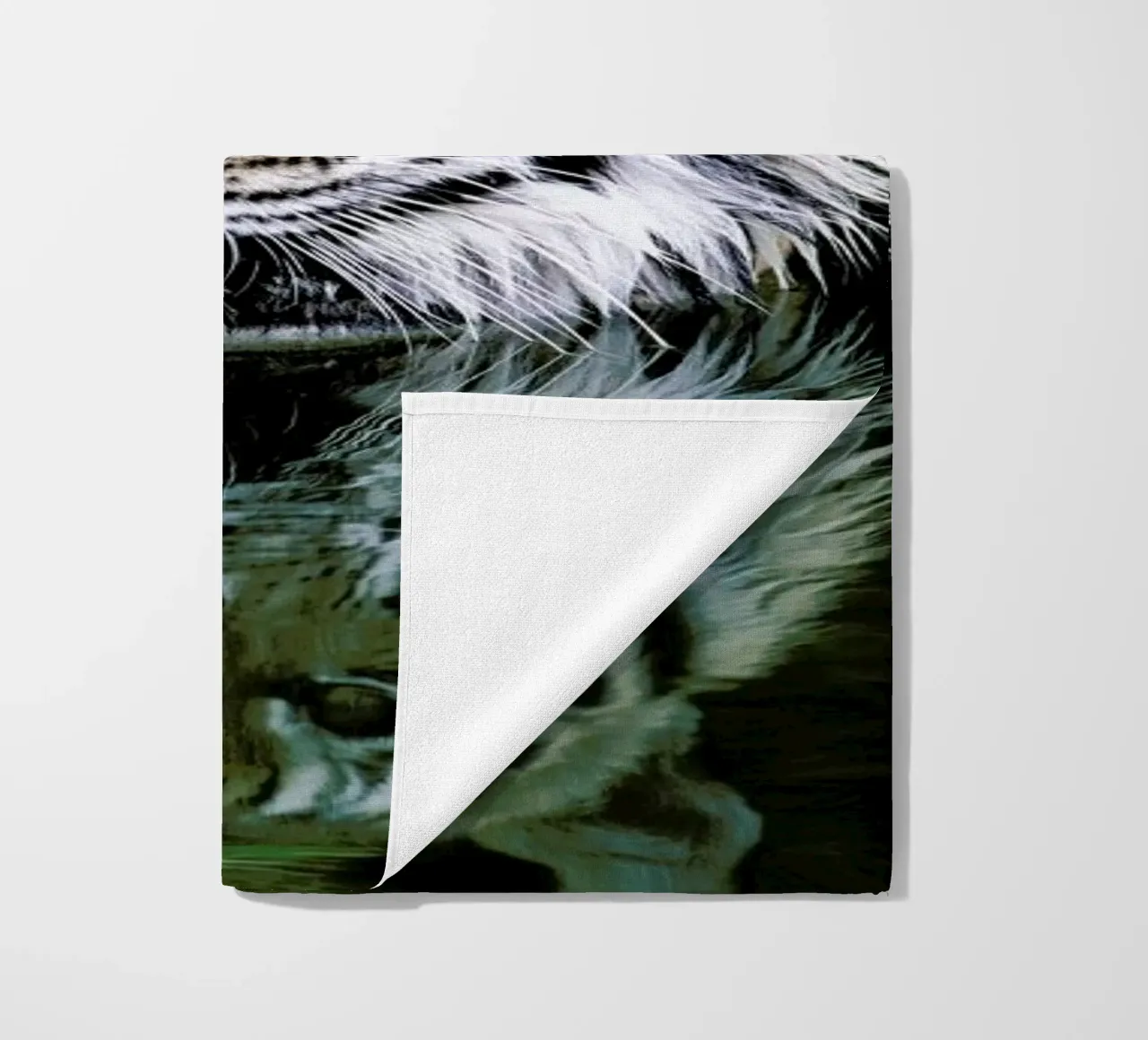 Striped Reflections telo mare da Natural Kingdom