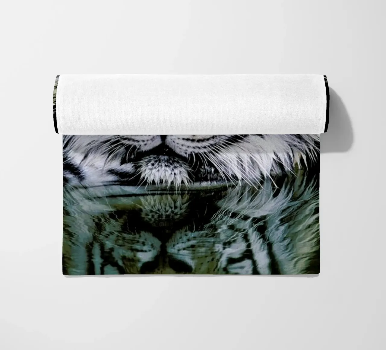 Striped Reflections telo mare da Natural Kingdom